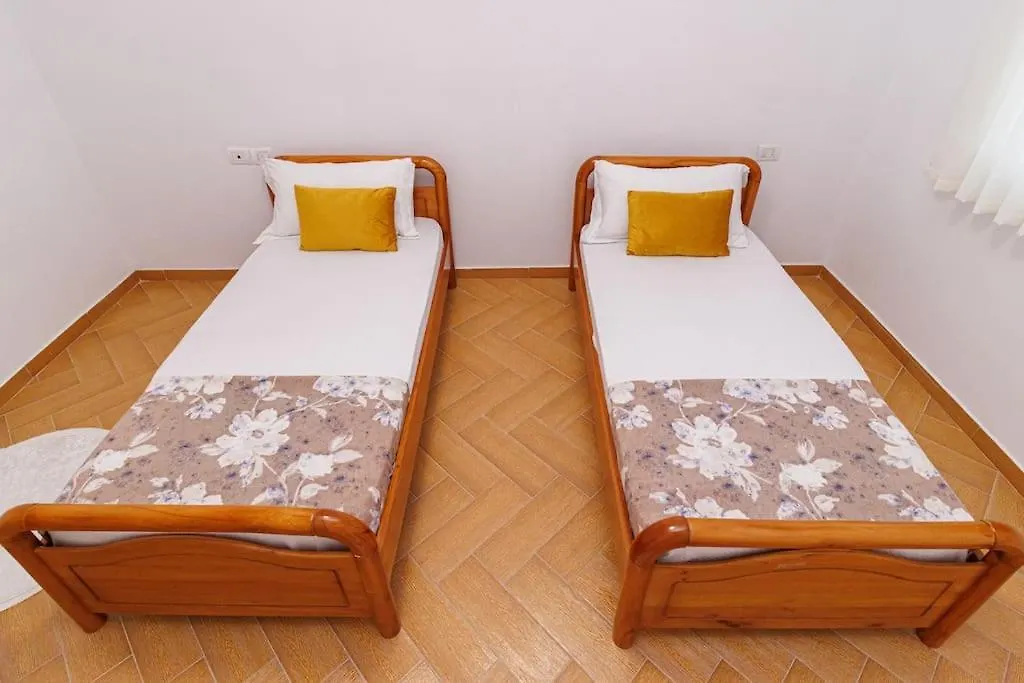 Stylish City Apartment Vlorë 0*,  Albânia