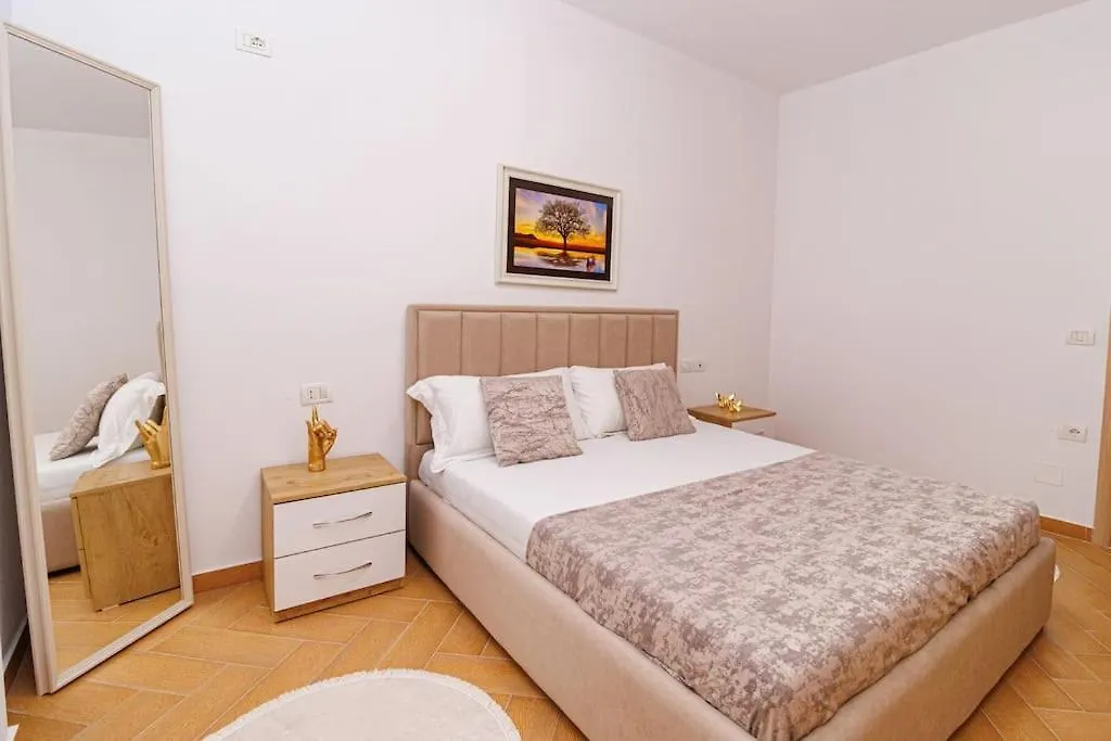 Stylish City Apartment Vlorë